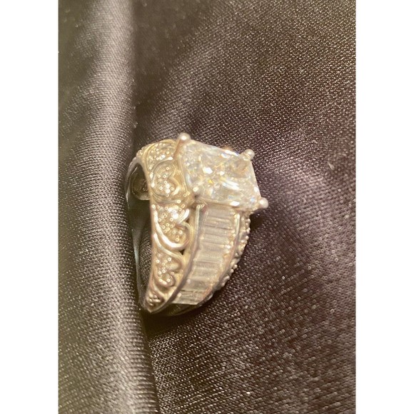 ❌sold❌KAY JEWELERS zirconia ACCENT STERLING SILVER COCKTAIL  Wedding RING 6 1/2 - Picture 3 of 12